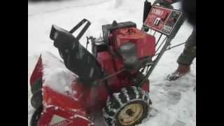 Toro 1032 Snow Blower on Active Duty [upl. by Notfilc]