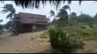 Tropical Cyclone Dineo hits Mozambique  Ciclone Tropical em Moçambique Fevereiro 2017 [upl. by Martinson]