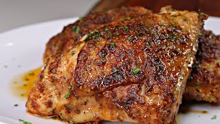 QUICK AND EASY OVEN BAKED CHICKEN THIGHS  The BEST Juicy Baked Chicken Thighs [upl. by Barrow]