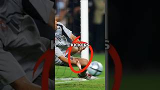 Why this goalkeeper take off his glups [upl. by Thomas]