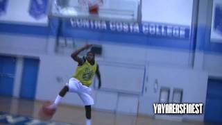 57 Travon Abraham Dunking Easy [upl. by Anaigroeg]