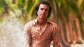 Julio Iglesias  Abrazame 1976  Official Video [upl. by Shirk]