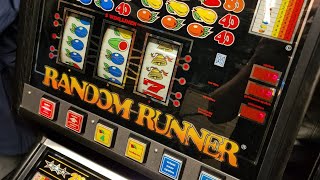 Random Runner Gokkast 1988 Rouvoet Electronics Dutch Slot Machine [upl. by Hallsy728]