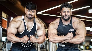 POWERLIFTER VS BODYBUILDER ☠️  QampA VIDEO FitMindsvlogs [upl. by Armanda]