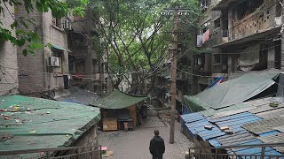 Chinas Urban Village Walk Exploring the life of the quotbottom of societyquot Yeshuigou野水沟Chongqing・4K [upl. by Eytak]