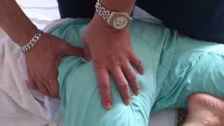 Thara Thai Massage  นวดแก้อาการขัดสะโพก หรือเส้นเข้าสลักเพชร [upl. by Eceinaj]