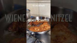 Wiener Schnitzel 🍗🐓 schnitzel wienerschnitzel chicken chef chefbutnariuluca [upl. by Eshelman839]