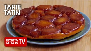 TARTE TATIN ALLE MELE di Benedetta Rossi  Ricetta TV Fatto in Casa per Voi [upl. by Aisatana]