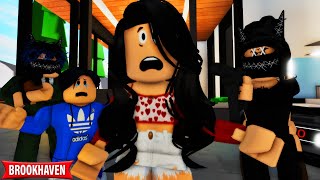 MY MOM KILLED MY FAMILY ROBLOX BROOKHAVEN CoxoSparkle [upl. by Ful]