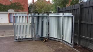 Turning Sliding Gate  The Sidturn  Armadale  Melbourne  Sidcon Global [upl. by Aro506]