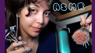 ASMR  fazendo maquiagem em você [upl. by Idolah]