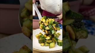 Zucchine trifolate con mandorle al curry [upl. by Llednohs]