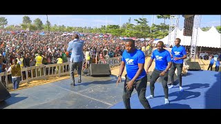 YITWA NDIHO BY THEO BOSE BABIREBA live performance in BUGESERA [upl. by Sells498]