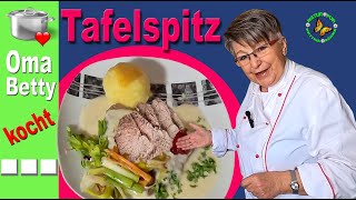 Der perfekte Tafelspitz mit Spinatknödel Meerrettichsoße Preiselbeeren und Wurzelgemüse [upl. by Spector271]