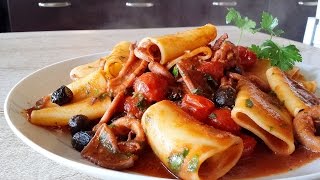 Paccheri al sugo di totani e olive  Le video ricette di Lara [upl. by Glory]