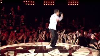 Robbie Williams show 2002  02  Rock DJ [upl. by Orth]