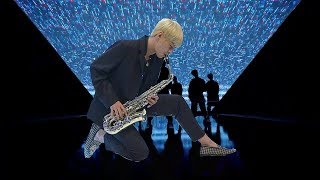 taehyung playing ikons bling bling on saxophone [upl. by Demetrius]