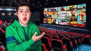 JUGANDO GTA 5 en el CINE 🎮🎬 Grand Theft Auto V [upl. by Etnaid]