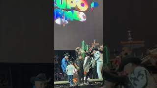 Grupo Firme detiene su concierto para festejar el cumpleaños de un niño [upl. by Aleafar866]