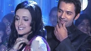 Arnav amp Khushis ROMANTIC DANCE TOGETHER in Iss Pyaar Ko Kya Naam Doon 1st May 2012 [upl. by Woodford]