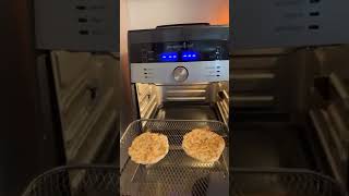 Deluxe Air Fryer toasting English muffins with Lisa Rodriguez [upl. by Carla424]