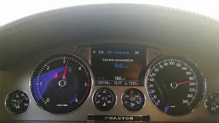 VW PHAETON 30 TDI 200 kmh fuel consumption  Autobahn Germany [upl. by Dnomde]