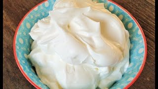 Recette Chantilly Maison  Les Ptites Recettes [upl. by Enaujed731]