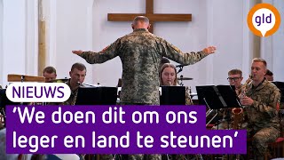 Het orkest van het Militair Instituut uit Kiev treedt op in Doesburg [upl. by Vary518]