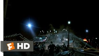 Cloverfield 29 Movie CLIP  Brooklyn Bridge Collapse 2008 HD [upl. by Tiduj]