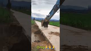 bridgecollapses demolitionvideo crane excavator cutebaby33333 [upl. by Koal]