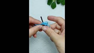 The mustlearn method of tying a pendant jewelry [upl. by Neladgam]