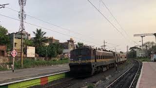 12759 Charminar Express Meets 12652 Tamil Nadu Sampark Kranthi Express  Indian Railways [upl. by Mij]