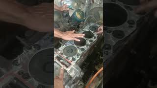 4HF1 replace Head gasket part 2 [upl. by Priscella]