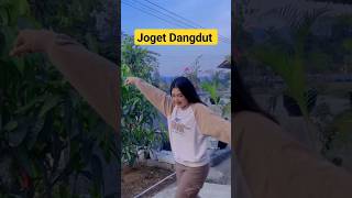 Joget Dangdut Penasaran  DJ Remix  Rhoma Irama tiktok elsasilviaaprillia shorts fyp trending [upl. by Necyla]