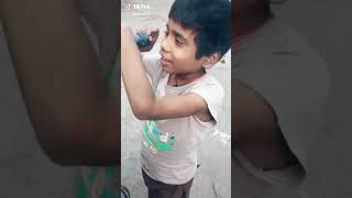 chat pe soya tha behnoi  funny video  small poor boy sing song and Wait for the end [upl. by Sida28]