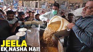 JEELA  DESI FOOD with DESI GHEE amp MAKHAN  7 Din 7 Khanay  Trending Lahore Street Food  Pakistan [upl. by Ahsilet]