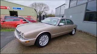 1998 DAIMLER SUPER V8 AUTO  MATHEWSONS CLASSIC CARS  14 amp 15 FEBRUARY 2024 [upl. by Auqinimod]