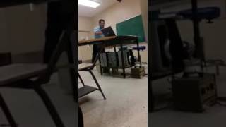 Profesor hablando malo [upl. by Mcquoid145]