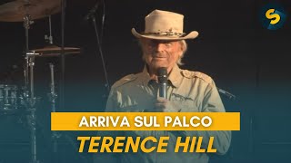 Annibale canta la sua colonna sonora de quotLo chiamavano Trinitàquot e sul palco arriva Terence Hill [upl. by Ativla]