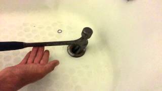 How to remove a broken tub drain pipe [upl. by Leontine]