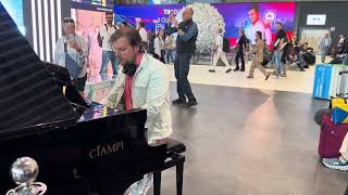 Amazing EDM medley on piano Rome Fiumicino Airport Leonardo Da Vinci [upl. by Iharas]