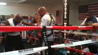 Floyd Mayweather training 7212011 [upl. by Emlynne]