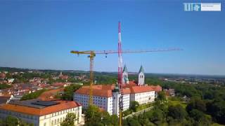 Montage des Baukrans am Freisinger Domberg  Kurzdoku [upl. by Henryk]