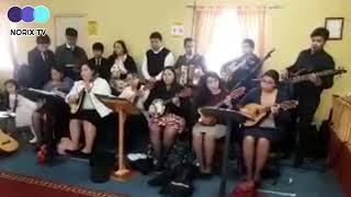 PASARAN LOS DIAS PASARAN LOS MESES PASARAN LOS AÑOS  Coro Iglesia Cardonal Bajo [upl. by Nywrad558]