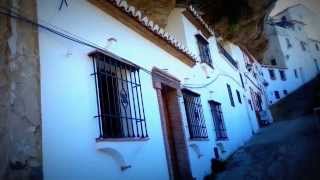 Les petites maisons troglodytes  Setenil de Las Bodega Espagne  Bike trip 2012 [upl. by Armilla453]