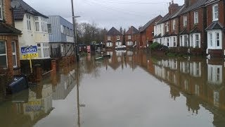 Guildford floods christmas 2013 [upl. by Hazel]