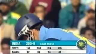 SHOAIB AKHTAR AMAZING BOWLING SPELL 425 VS INDIA [upl. by Holtz]