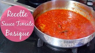 Recette Sauce Tomate Basique  Yummy Français [upl. by Loralyn]