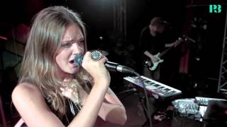 Tove Lo  Habits  Live i Musikguiden P3 Session [upl. by Analem]