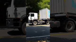 sectorcañadas KM70 vía Ibagué Cajamarca saludos al gremio transportista parati kenworth [upl. by Atirehs]